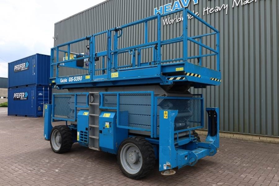 Lift u obliku makaza Genie GS5390 Diesel, 4x4 Drive, 18.15m Working Height, 6: slika 9