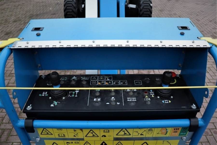 Genie S65XC Valid inspection, *Guarantee! Diesel, 4x4 Dr - Teleskopska platforma: slika 4 Genie S65XC Valid inspection, *Guarantee! Diesel, 4x4 Dr - Teleskopska platforma: slika 4