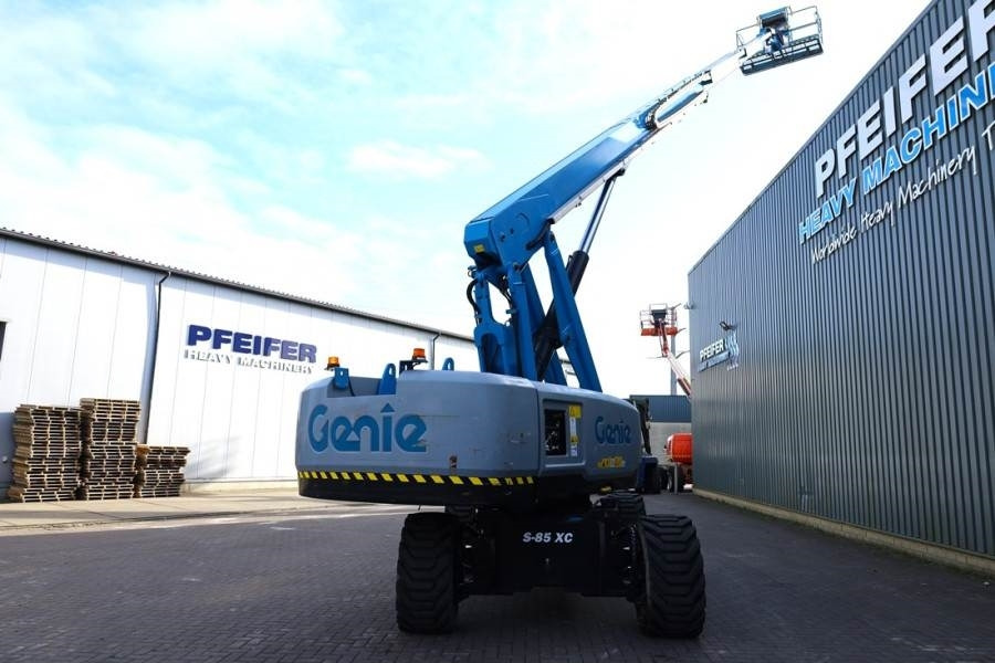 Genie S85XC Valid inspection, *Guarantee! Diesel, 4x4 Dr - Teleskopska platforma: slika 2 Genie S85XC Valid inspection, *Guarantee! Diesel, 4x4 Dr - Teleskopska platforma: slika 2