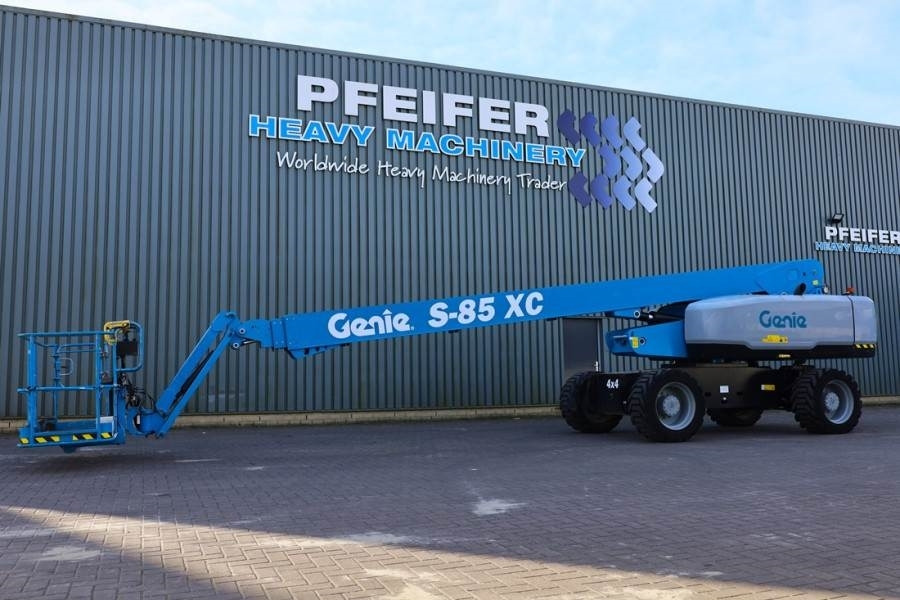 Genie S85XC Valid inspection, *Guarantee! Diesel, 4x4 Dr - Teleskopska platforma: slika 1 Genie S85XC Valid inspection, *Guarantee! Diesel, 4x4 Dr - Teleskopska platforma: slika 1