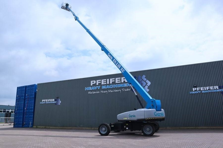 Genie SX135XC Diesel, 43m Working Height, 27.5m Reach, B - Teleskopska platforma: slika 2 Genie SX135XC Diesel, 43m Working Height, 27.5m Reach, B - Teleskopska platforma: slika 2