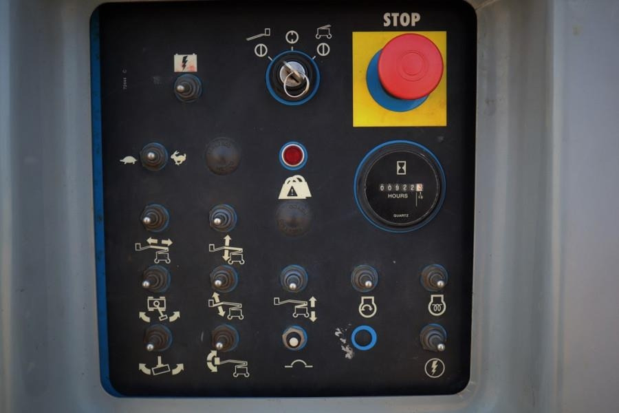 Genie Z45/25J As-Is, Bi-Energy Diesel / Battery, 4x2 Dri - Zglobna platforma: slika 3 Genie Z45/25J As-Is, Bi-Energy Diesel / Battery, 4x2 Dri - Zglobna platforma: slika 3