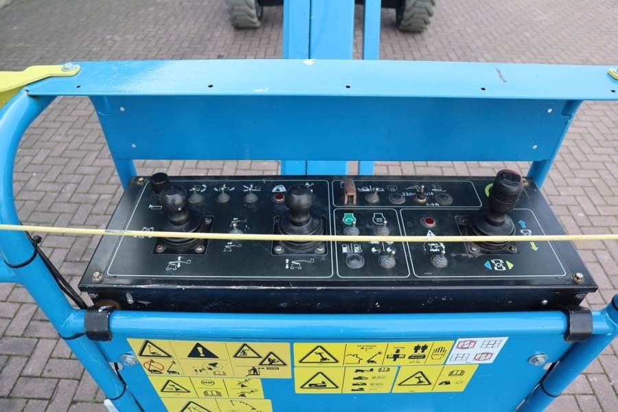 Genie Z62/40 Valid inspection, *Guarantee! Diesel, 4x4 D - Zglobna platforma: slika 3 Genie Z62/40 Valid inspection, *Guarantee! Diesel, 4x4 D - Zglobna platforma: slika 3