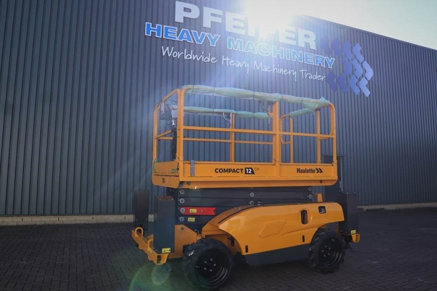 Haulotte Compact 12DX Valid Inspection, *Guarantee! Diesel, - Lift u obliku makaza: slika 1 Haulotte Compact 12DX Valid Inspection, *Guarantee! Diesel, - Lift u obliku makaza: slika 1