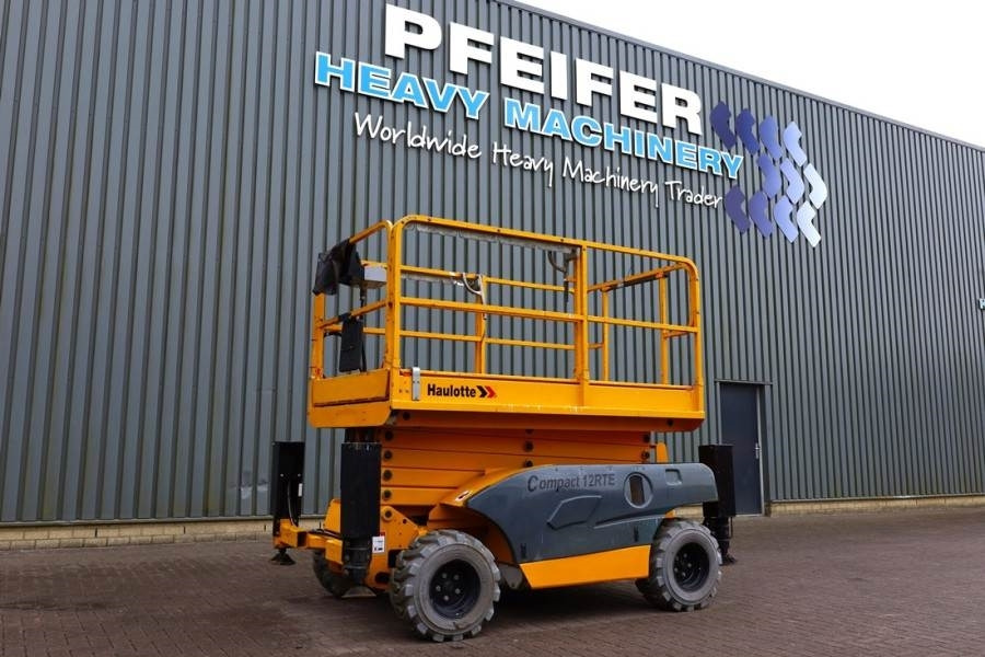 Haulotte Compact 12RTE Electric, 12m Working Height, 450kg - Lift u obliku makaza: slika 1 Haulotte Compact 12RTE Electric, 12m Working Height, 450kg - Lift u obliku makaza: slika 1