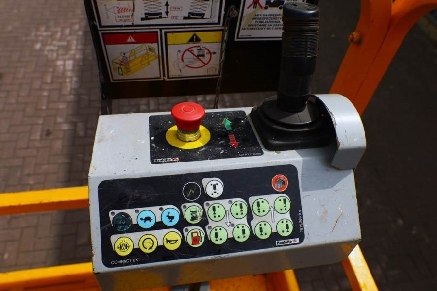 Haulotte Compact 12RTE Electric, 12m Working Height, 450kg - Lift u obliku makaza: slika 5 Haulotte Compact 12RTE Electric, 12m Working Height, 450kg - Lift u obliku makaza: slika 5