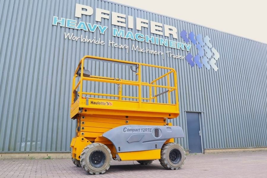 Haulotte Compact 12RTE Electric, 12m Working Height, 450kg - Lift u obliku makaza: slika 1 Haulotte Compact 12RTE Electric, 12m Working Height, 450kg - Lift u obliku makaza: slika 1