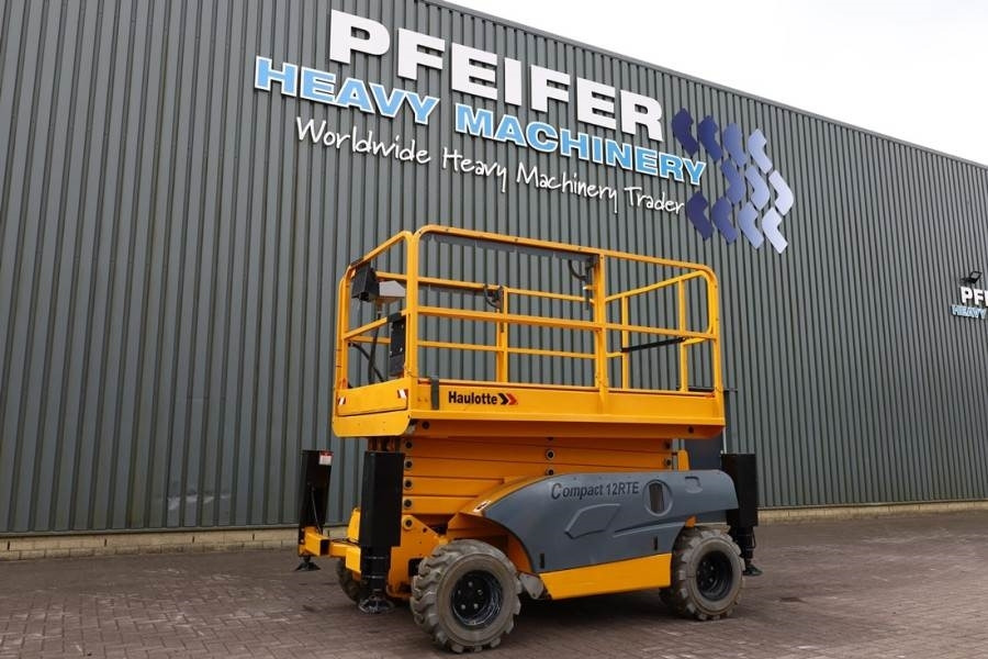 Haulotte Compact 12RTE Electric, 12m Working Height, 450kg - Lift u obliku makaza: slika 1 Haulotte Compact 12RTE Electric, 12m Working Height, 450kg - Lift u obliku makaza: slika 1