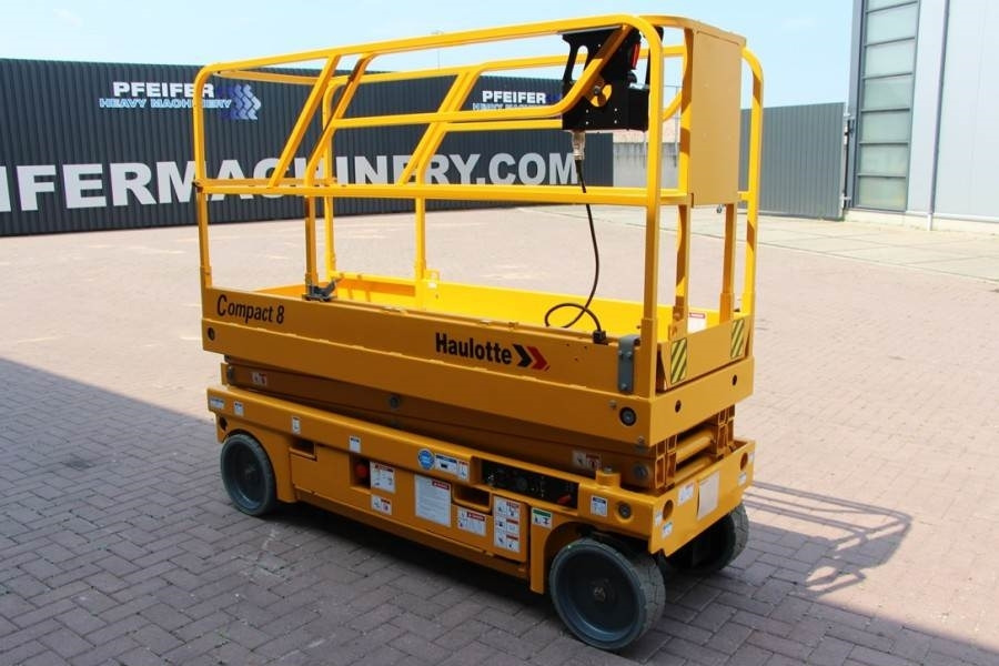 Haulotte Compact 8 Valid inspection, *Guarantee! Electric, - Lift u obliku makaza: slika 2 Haulotte Compact 8 Valid inspection, *Guarantee! Electric, - Lift u obliku makaza: slika 2