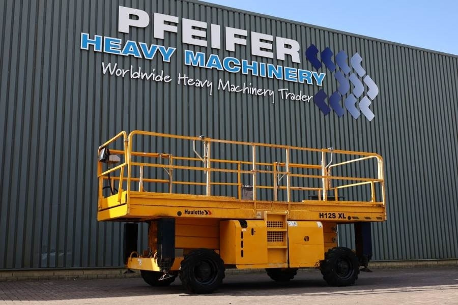 Haulotte H12SXL Diesel, 4x4 Drive, 12m Working Height, 700k - Lift u obliku makaza: slika 1 Haulotte H12SXL Diesel, 4x4 Drive, 12m Working Height, 700k - Lift u obliku makaza: slika 1