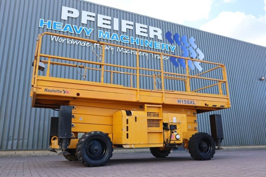 Haulotte H15SXL Diesel, 4x4 Drive, 15m Working Height, 500k - Lift u obliku makaza: slika 1 Haulotte H15SXL Diesel, 4x4 Drive, 15m Working Height, 500k - Lift u obliku makaza: slika 1