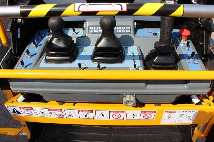 Haulotte HT28RTJ Pro Diesel, 4x4 Drive, 27.9 m Working Heig - Teleskopska platforma: slika 3 Haulotte HT28RTJ Pro Diesel, 4x4 Drive, 27.9 m Working Heig - Teleskopska platforma: slika 3