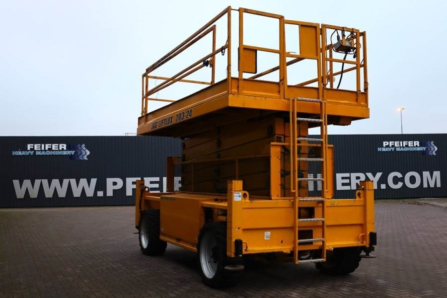 JLG 203-24 Diesel, 4x4 Drive, 22.3m Working Height, 75 - Lift u obliku makaza: slika 4 JLG 203-24 Diesel, 4x4 Drive, 22.3m Working Height, 75 - Lift u obliku makaza: slika 4