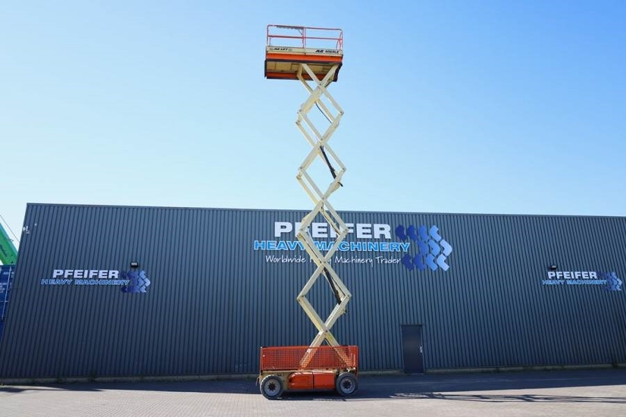 JLG 4069LE Electric, 14.2m Working Height, 360kg Capac - Lift u obliku makaza: slika 3 JLG 4069LE Electric, 14.2m Working Height, 360kg Capac - Lift u obliku makaza: slika 3