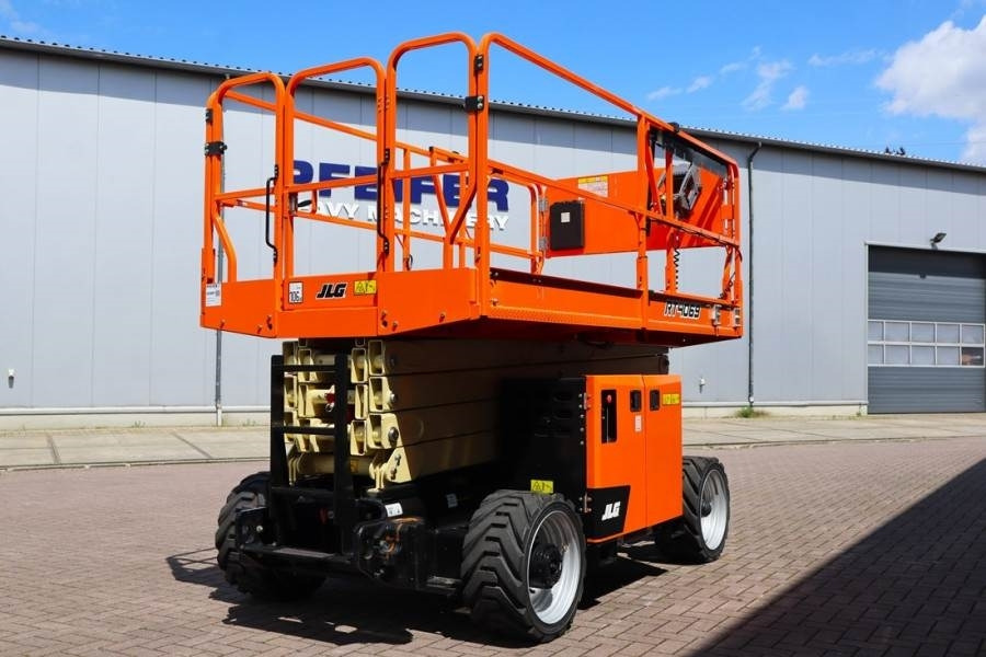 JLG RT4069 Unused, Diesel, 14.3m Working Height, 363k - Lift u obliku makaza: slika 2 JLG RT4069 Unused, Diesel, 14.3m Working Height, 363k - Lift u obliku makaza: slika 2