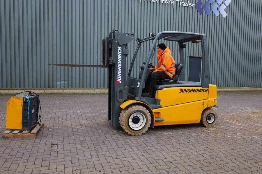 Jungheinrich EFG550 Electric, 5000kg Capacity, Lifting Height 3 - Dizel viljuškar: slika 2 Jungheinrich EFG550 Electric, 5000kg Capacity, Lifting Height 3 - Dizel viljuškar: slika 2