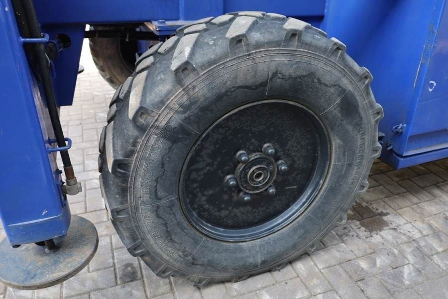 Lift u obliku makaza Liftlux SL245-25D 4WD Diesel, 4x4 Drive, 26.5m Working Hei: slika 15