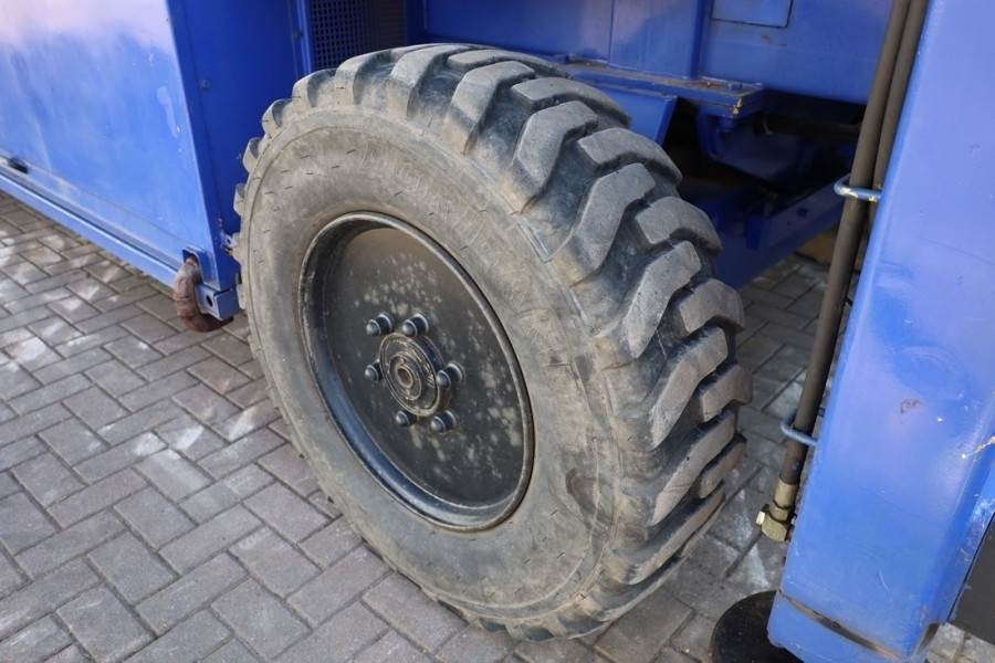 Lift u obliku makaza Liftlux SL245-25D 4WD Diesel, 4x4 Drive, 26.5m Working Hei: slika 12