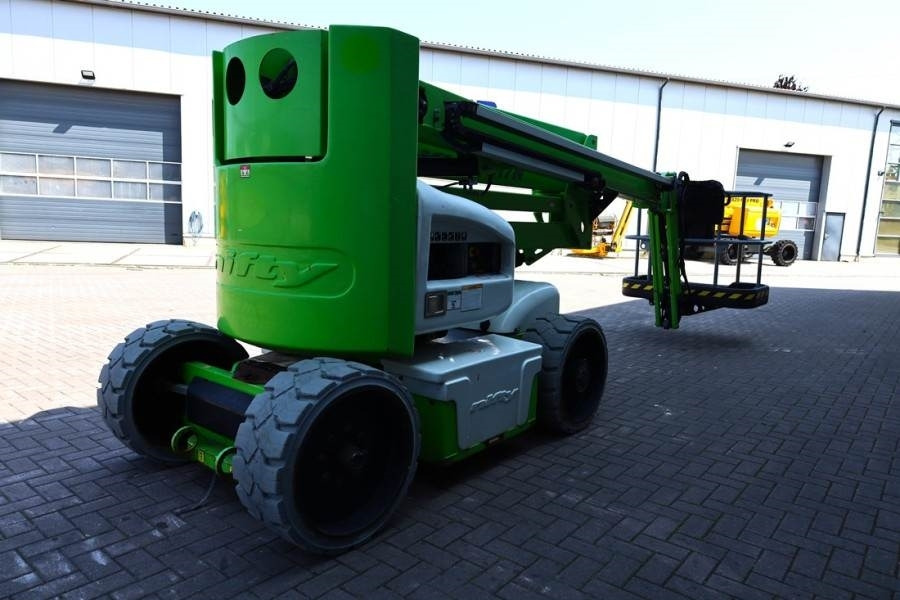 Niftylift HR17N Hybrid MK3 Hybrid Battery & Diesel, 17m Work - Zglobna platforma: slika 2 Niftylift HR17N Hybrid MK3 Hybrid Battery & Diesel, 17m Work - Zglobna platforma: slika 2