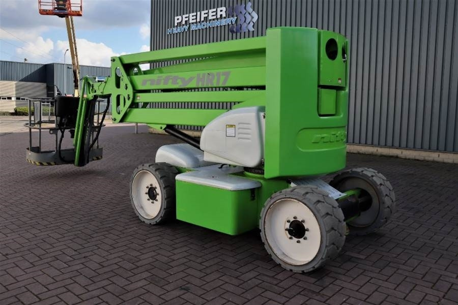Niftylift HR17NDE HYBRIDE Hybrid Battery & Diesel, 17m Worki - Zglobna platforma: slika 4 Niftylift HR17NDE HYBRIDE Hybrid Battery & Diesel, 17m Worki - Zglobna platforma: slika 4
