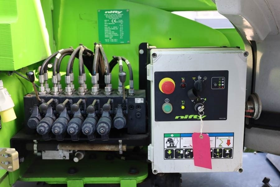 Niftylift HR17NDE HYBRIDE MK3 Hybrid Battery & Diesel, 17m W - Zglobna platforma: slika 5 Niftylift HR17NDE HYBRIDE MK3 Hybrid Battery & Diesel, 17m W - Zglobna platforma: slika 5