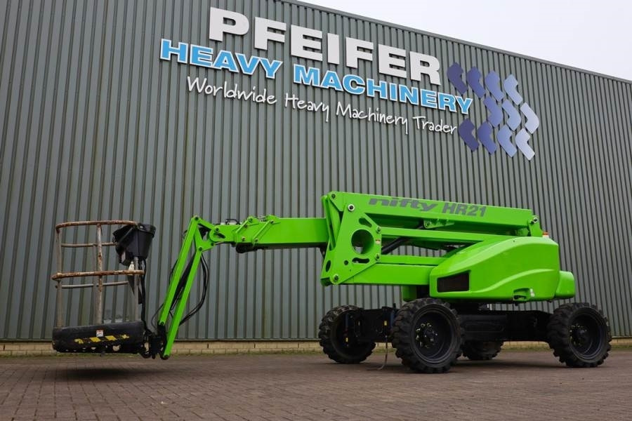Niftylift HR21D 4x4 MK2 Diesel, 4x4 Drive, 21m Working Heigh - Zglobna platforma: slika 1 Niftylift HR21D 4x4 MK2 Diesel, 4x4 Drive, 21m Working Heigh - Zglobna platforma: slika 1