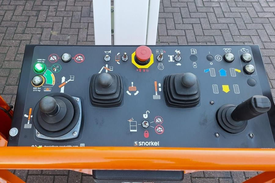 Snorkel 460SJ Valid Inspection, *Guarantee! CE, Diesel, 4x - Teleskopska platforma: slika 5 Snorkel 460SJ Valid Inspection, *Guarantee! CE, Diesel, 4x - Teleskopska platforma: slika 5