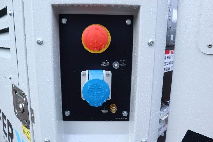 Toranj za osvetljenje Trime X-BOX 4x320 LED Valid inspection, *Guarantee: slika 15 Toranj za osvetljenje Trime X-BOX 4x320 LED Valid inspection, *Guarantee: slika 15