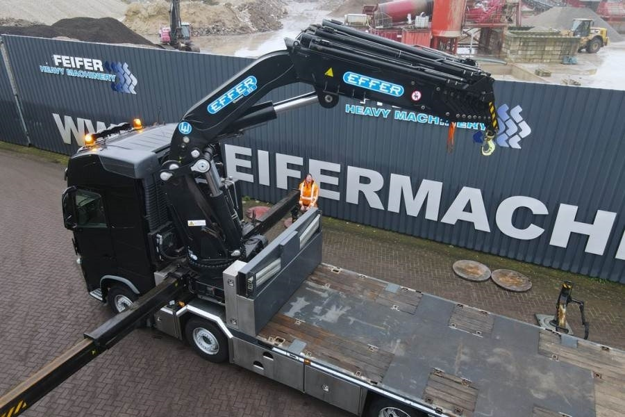Volvo FH460 Globetrotter / EFFER 955 8S Euro 6, Valid In - Autokran za sve terene: slika 2 Volvo FH460 Globetrotter / EFFER 955 8S Euro 6, Valid In - Autokran za sve terene: slika 2