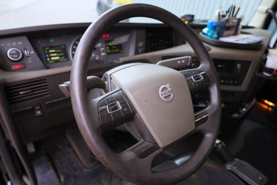 Volvo FH460 Globetrotter / EFFER 955 8S Euro 6, Valid In - Autokran za sve terene: slika 4 Volvo FH460 Globetrotter / EFFER 955 8S Euro 6, Valid In - Autokran za sve terene: slika 4