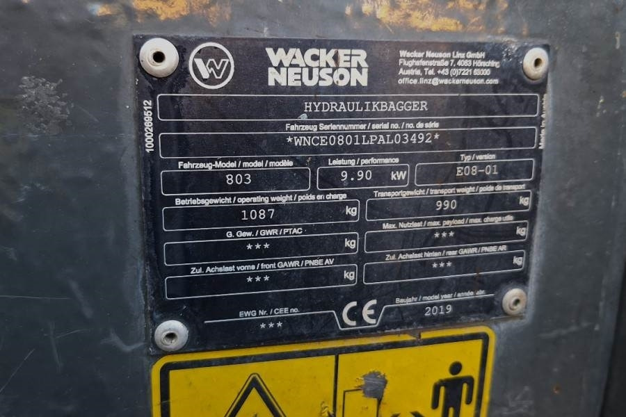 Wacker Neuson E08-01 Wacker Neuson mini excavator including 2 bu - Mini bager: slika 3 Wacker Neuson E08-01 Wacker Neuson mini excavator including 2 bu - Mini bager: slika 3