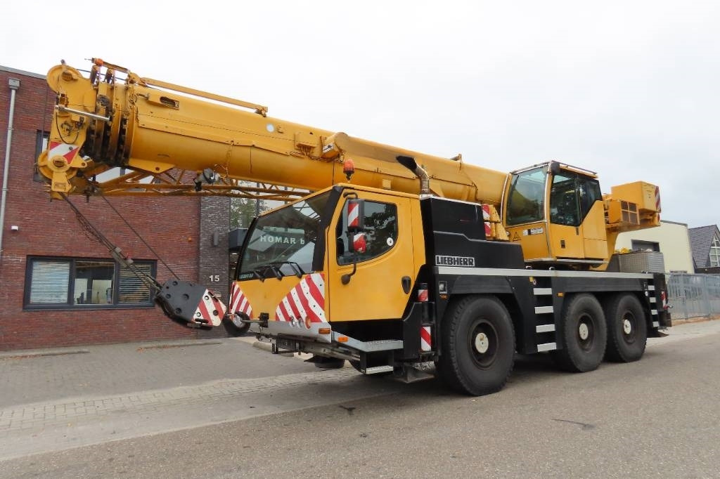 Liebherr LTM 1050-3.1 - Autokran za sve terene: slika 1 Liebherr LTM 1050-3.1 - Autokran za sve terene: slika 1