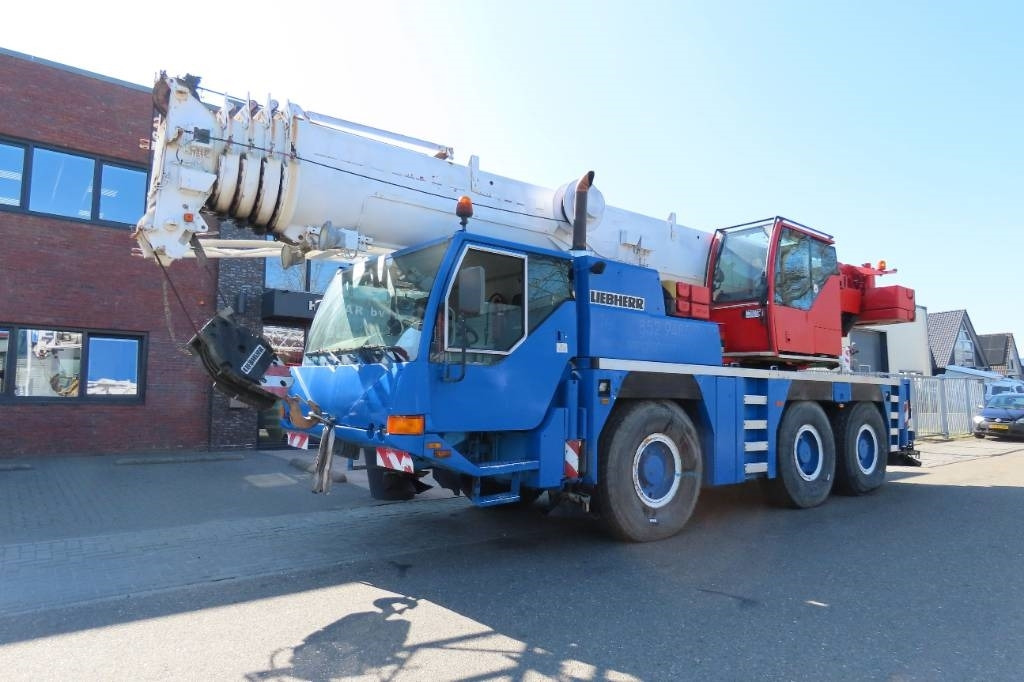 Liebherr LTM 1055-1 - Autokran za sve terene: slika 1 Liebherr LTM 1055-1 - Autokran za sve terene: slika 1
