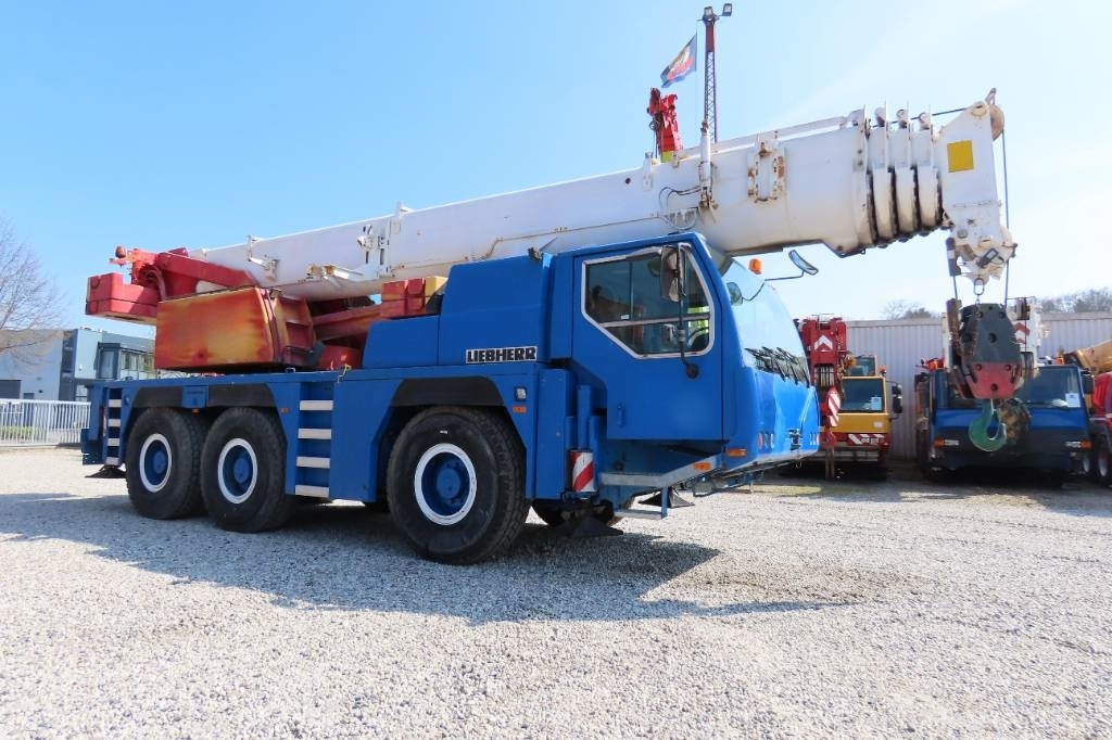 Liebherr LTM 1055-1 - Autokran za sve terene: slika 2 Liebherr LTM 1055-1 - Autokran za sve terene: slika 2