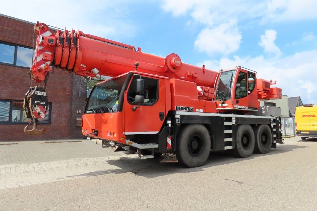 Liebherr LTM 1055-3.2 - Autokran za sve terene: slika 1 Liebherr LTM 1055-3.2 - Autokran za sve terene: slika 1