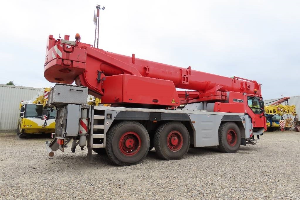 Liebherr LTM 1055-3.2 - Autokran za sve terene: slika 3 Liebherr LTM 1055-3.2 - Autokran za sve terene: slika 3