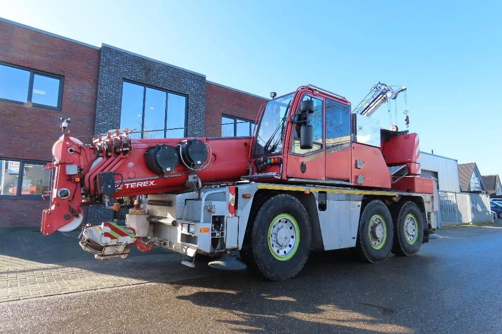 Terex Demag AC 40 City - Autokran za sve terene: slika 1 Terex Demag AC 40 City - Autokran za sve terene: slika 1