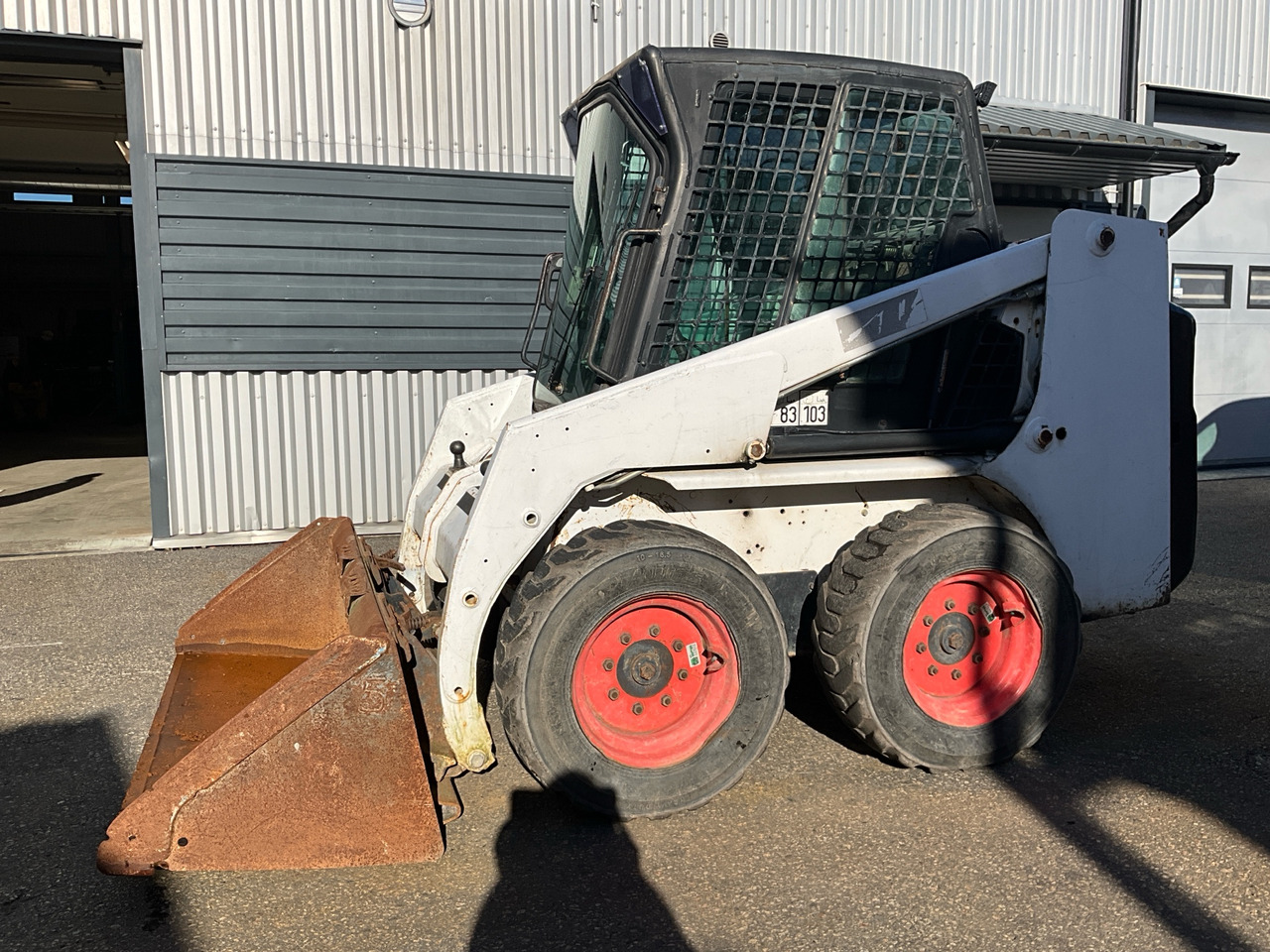 Bobcat 753 - Utovarivač točkaš: slika 1 Bobcat 753 - Utovarivač točkaš: slika 1