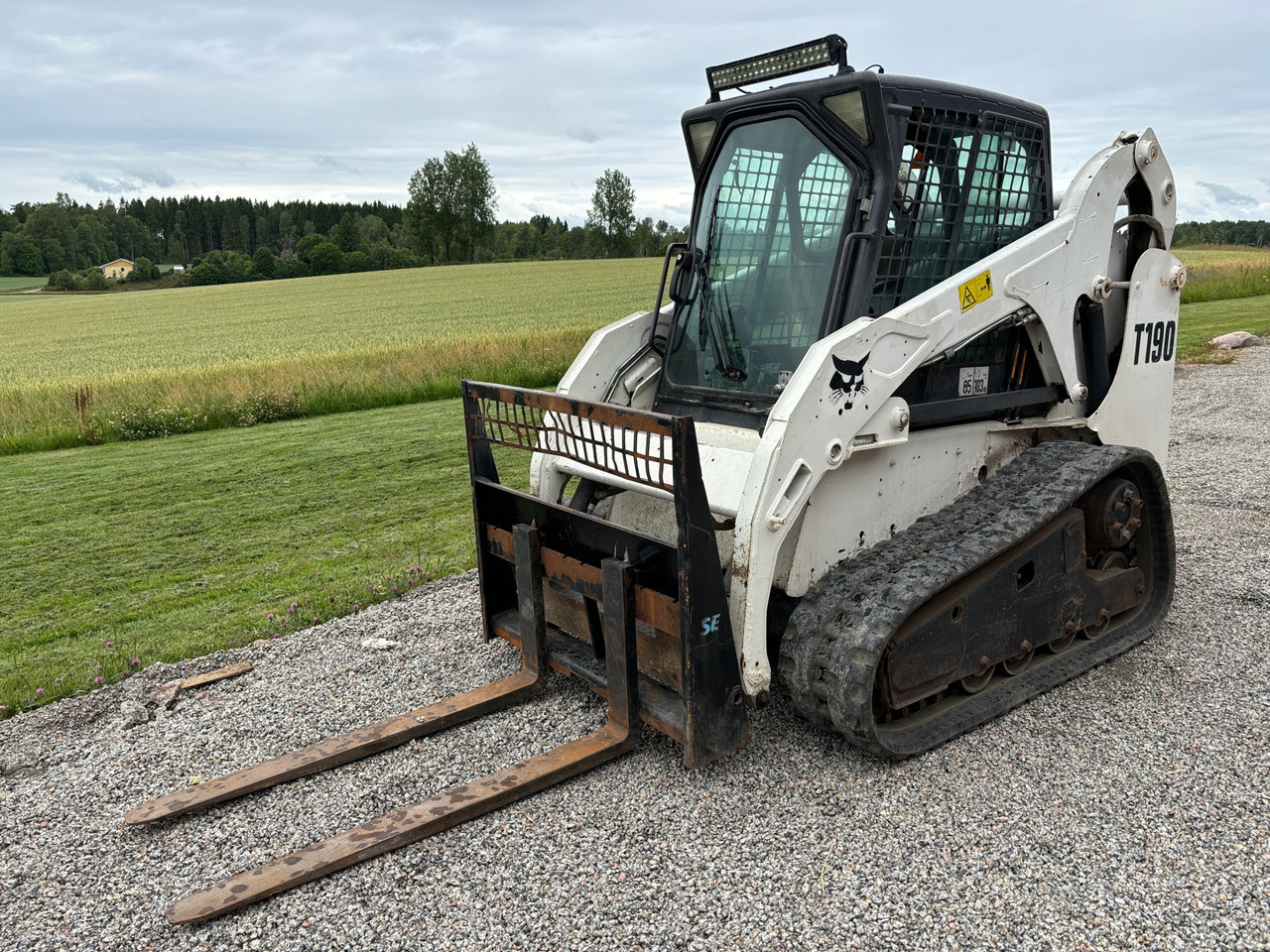 Bobcat T190 - Utovarivač točkaš: slika 1 Bobcat T190 - Utovarivač točkaš: slika 1
