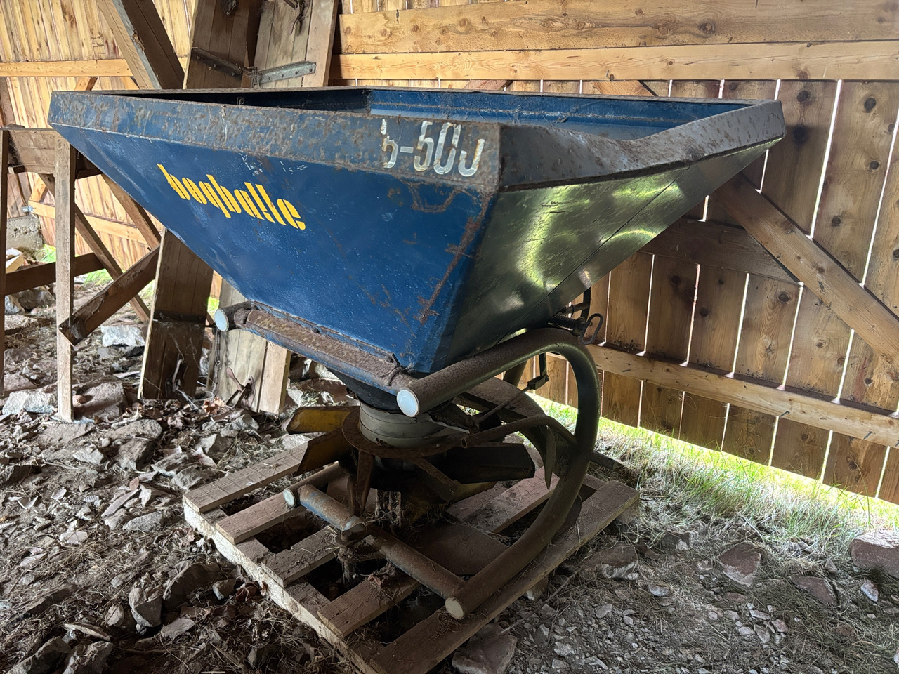 Bogballe Type B-500 - Rasipač veštačkog đubriva: slika 1 Bogballe Type B-500 - Rasipač veštačkog đubriva: slika 1