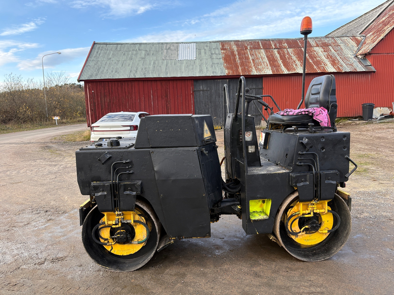 Bomag BW 100 AD - Valjak za puteve: slika 1 Bomag BW 100 AD - Valjak za puteve: slika 1