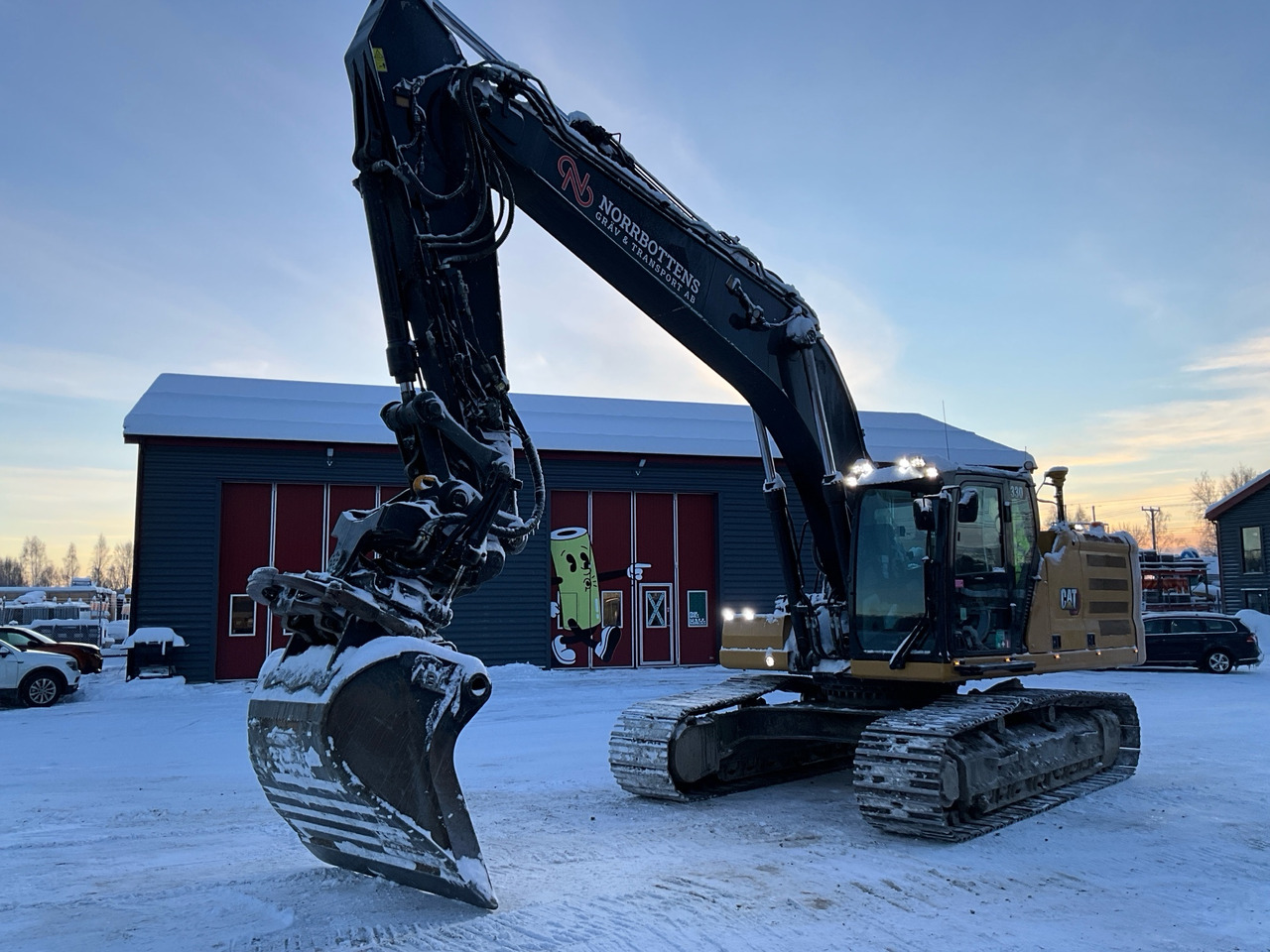 CAT 330 - Bager: slika 1 CAT 330 - Bager: slika 1