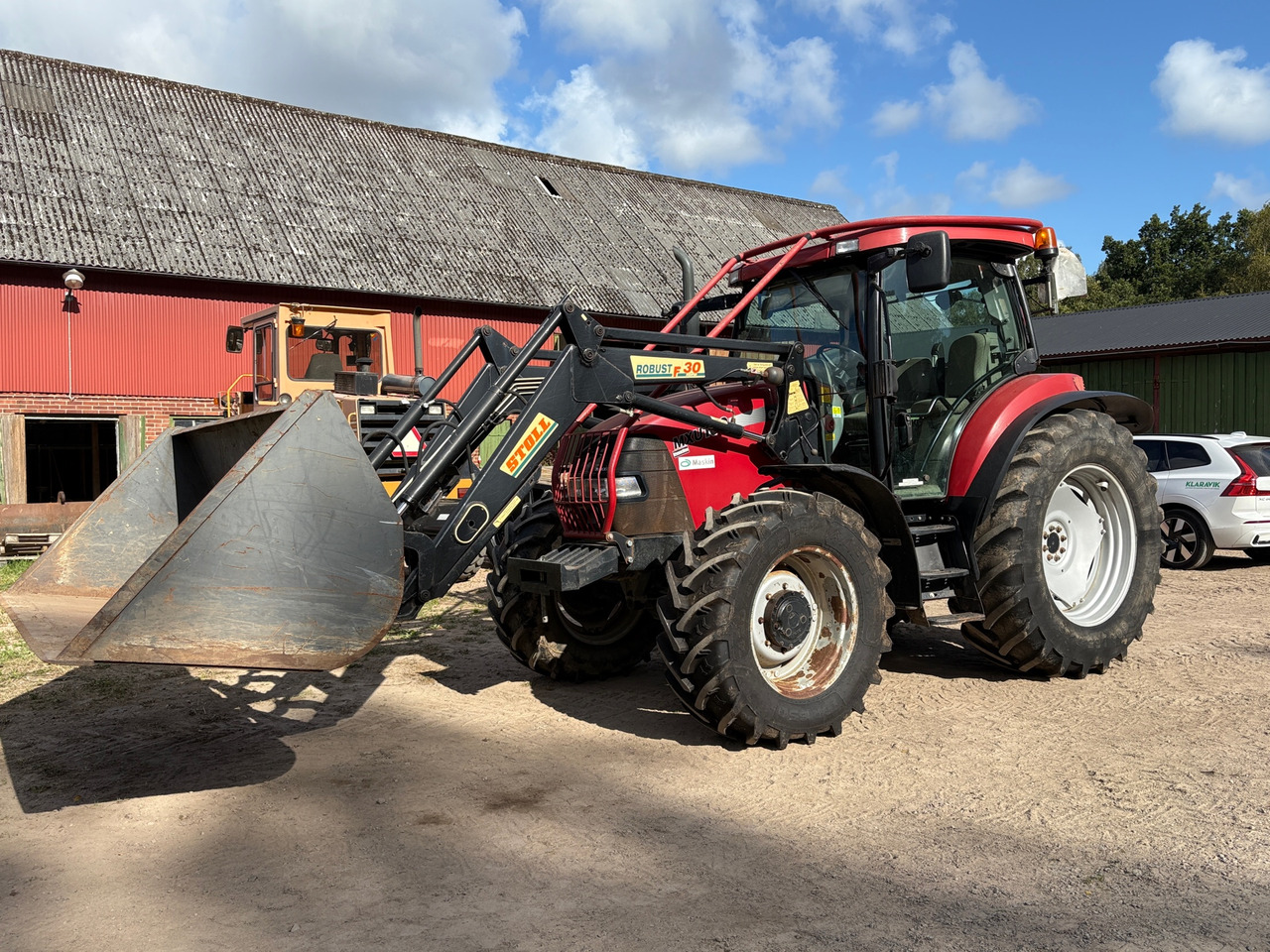 Case IH MXU 100 - Traktor: slika 1 Case IH MXU 100 - Traktor: slika 1