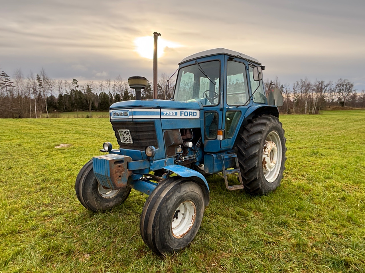 Ford 7700 - Traktor: slika 1 Ford 7700 - Traktor: slika 1