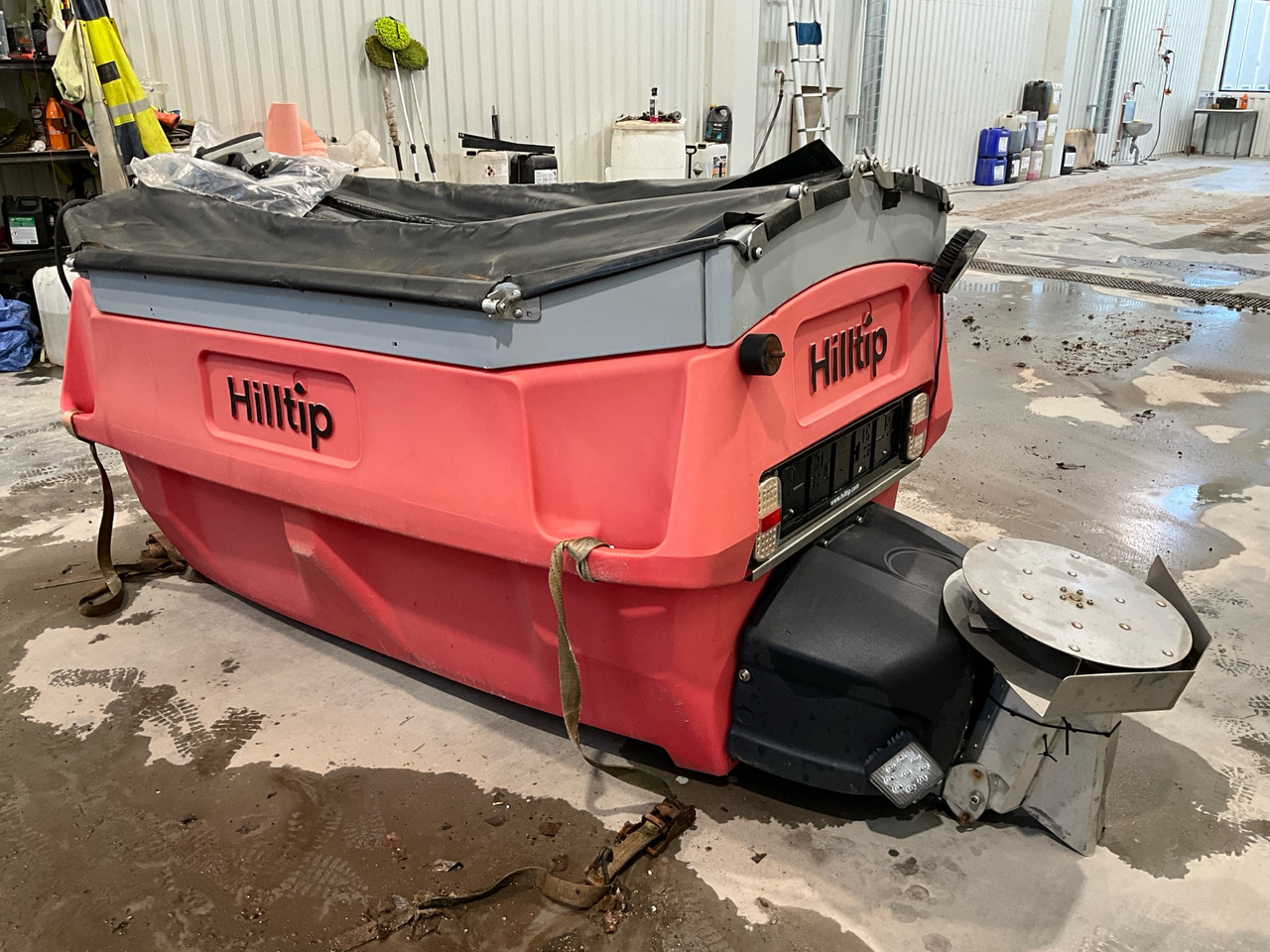 Hilltip IceStriker 1100 - Rasipač peska/ Soli: slika 1 Hilltip IceStriker 1100 - Rasipač peska/ Soli: slika 1