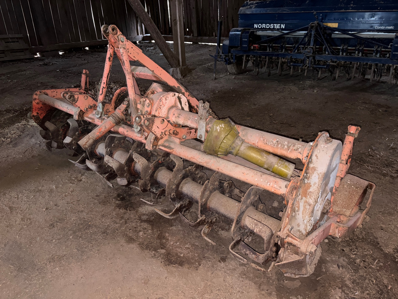 Howard - Oprema za obradu zemljišta: slika 1 Howard - Oprema za obradu zemljišta: slika 1