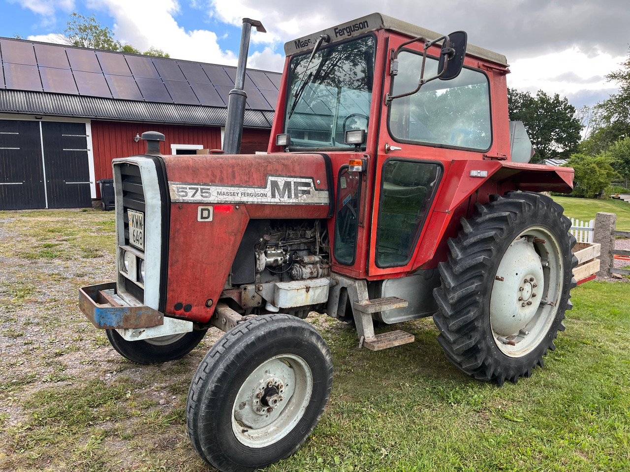 Massey Ferguson 575 - Traktor: slika 1 Massey Ferguson 575 - Traktor: slika 1