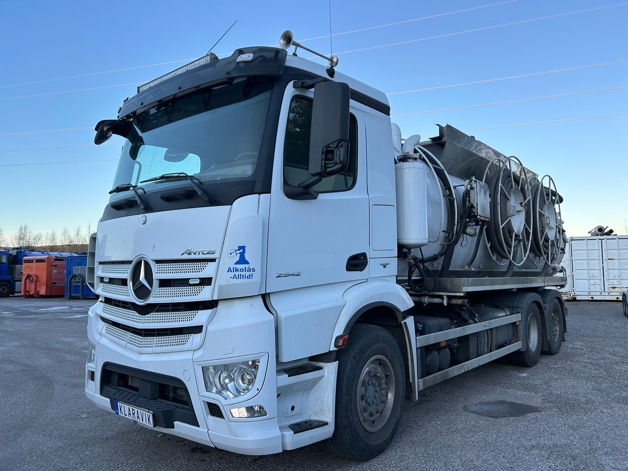 Mercedes-Benz 2542 - Vakuumska cisterna: slika 1 Mercedes-Benz 2542 - Vakuumska cisterna: slika 1