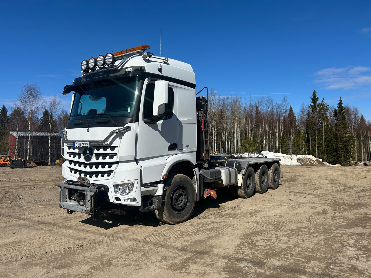 Mercedes-Benz Arocs - Kamion sa hidrauličnom kukom: slika 1 Mercedes-Benz Arocs - Kamion sa hidrauličnom kukom: slika 1