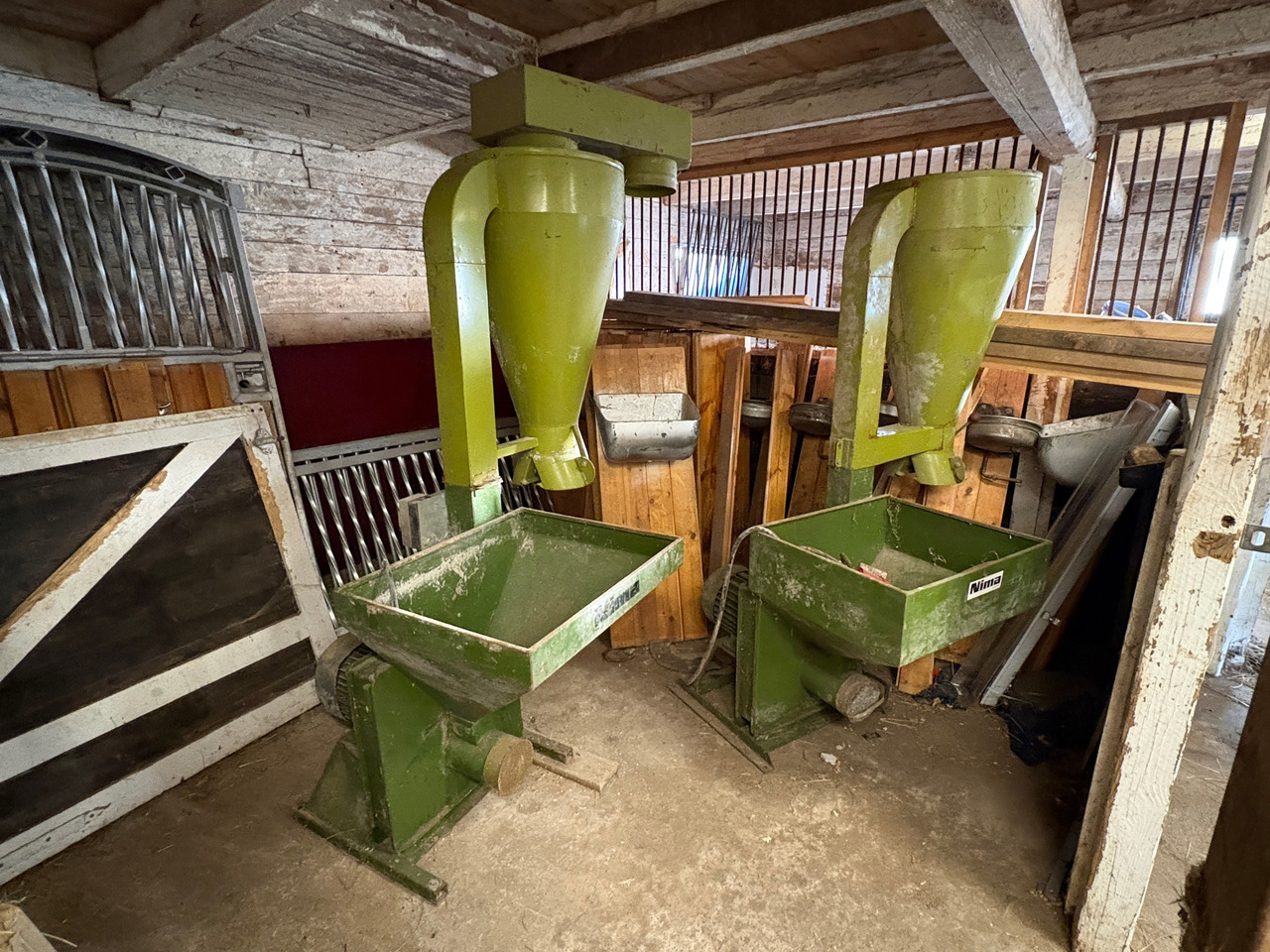 Nima - Oprema za stoku: slika 1 Nima - Oprema za stoku: slika 1